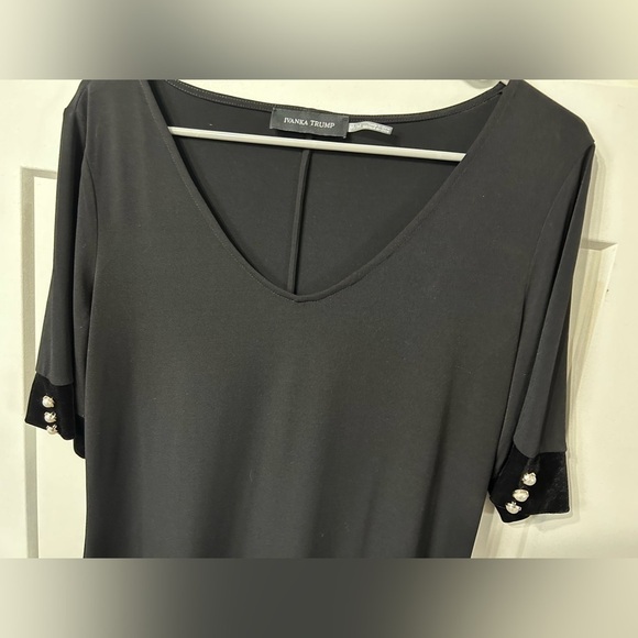 IVANKA TRUMP little black dress- Velvet, pearls and gold - Picture 6 of 6